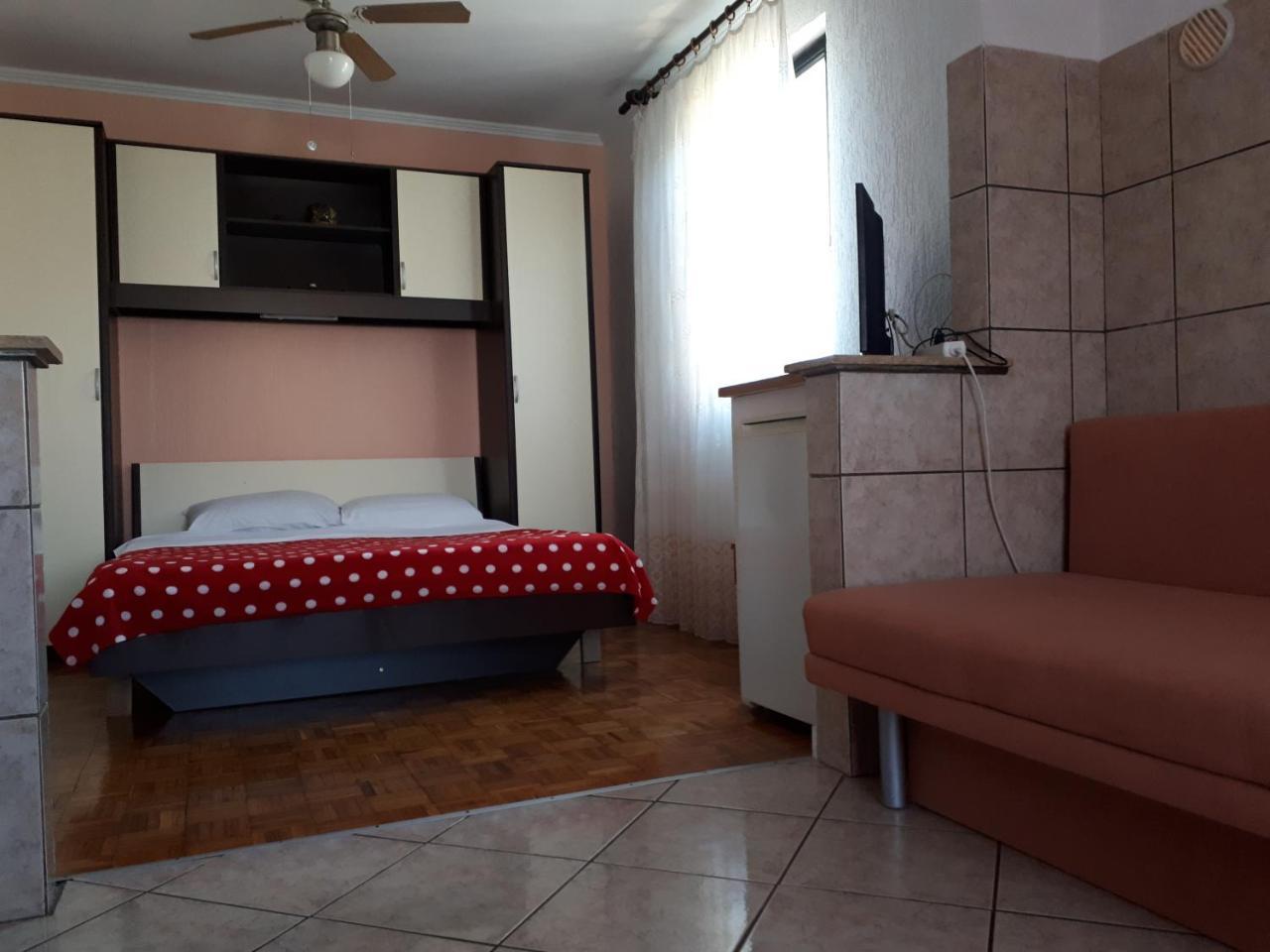 Apartments Vila Ida Vantacici Ngoại thất bức ảnh